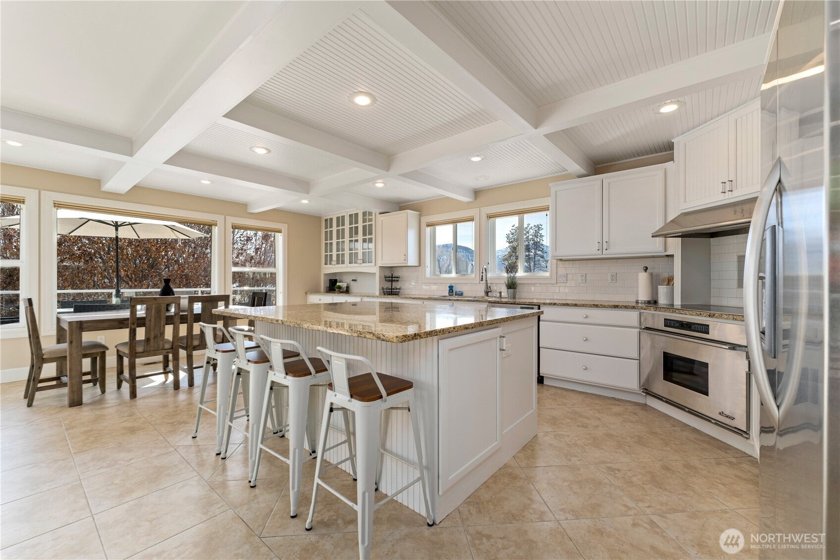 Manson, Washington, 98831, United States, 4 Bedrooms Bedrooms, ,4 BathroomsBathrooms,Residential,Active,1936117