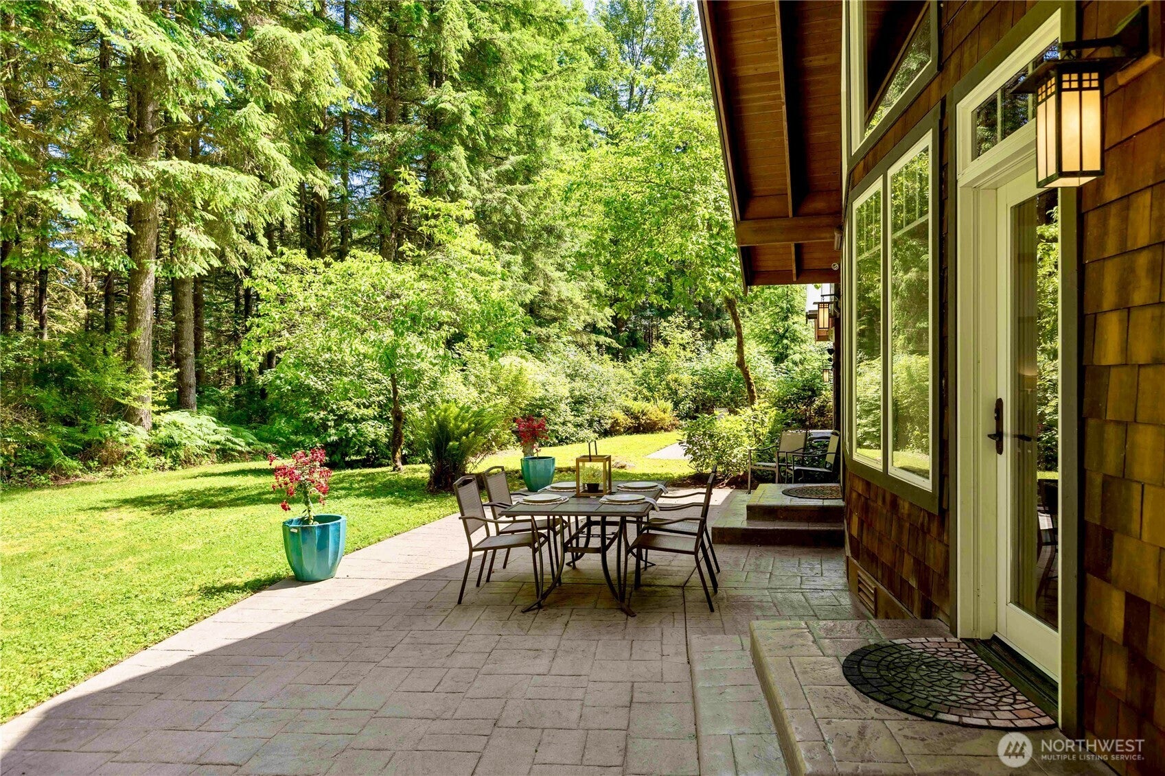 Carnation, Washington, 98014, United States, 3 Bedrooms Bedrooms, ,4 BathroomsBathrooms,Residential,Active,1945355