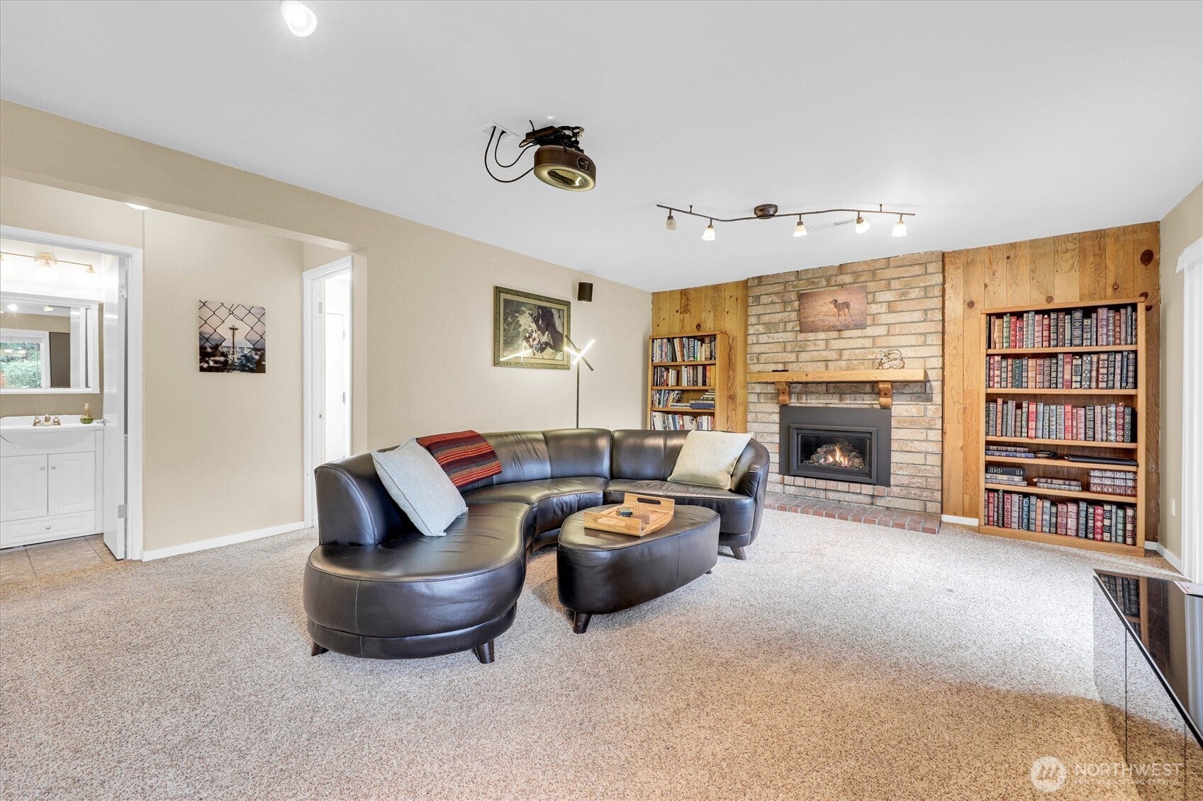 Redmond, Washington, 98052, United States, 5 Bedrooms Bedrooms, ,3 BathroomsBathrooms,Residential,Active,1988724