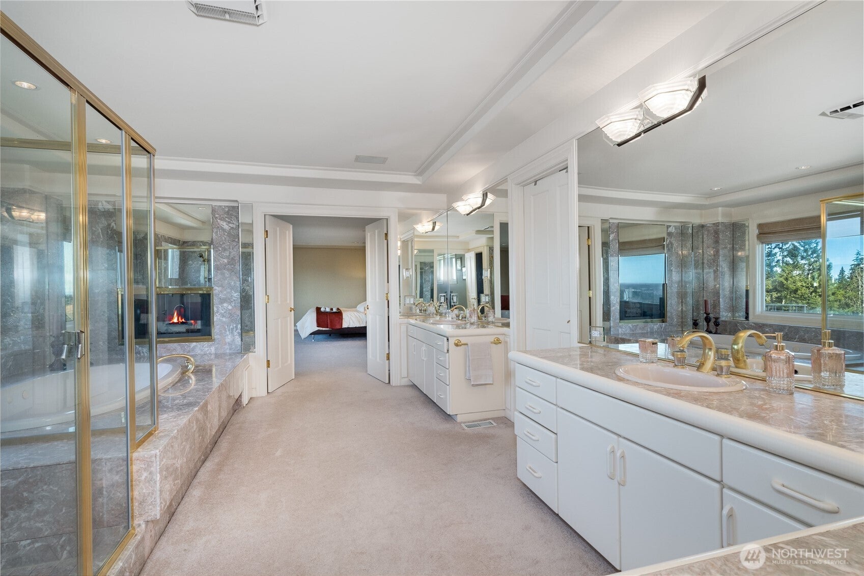 Bellevue, Washington, 98006, United States, 5 Bedrooms Bedrooms, ,6 BathroomsBathrooms,Residential,Active,1871218