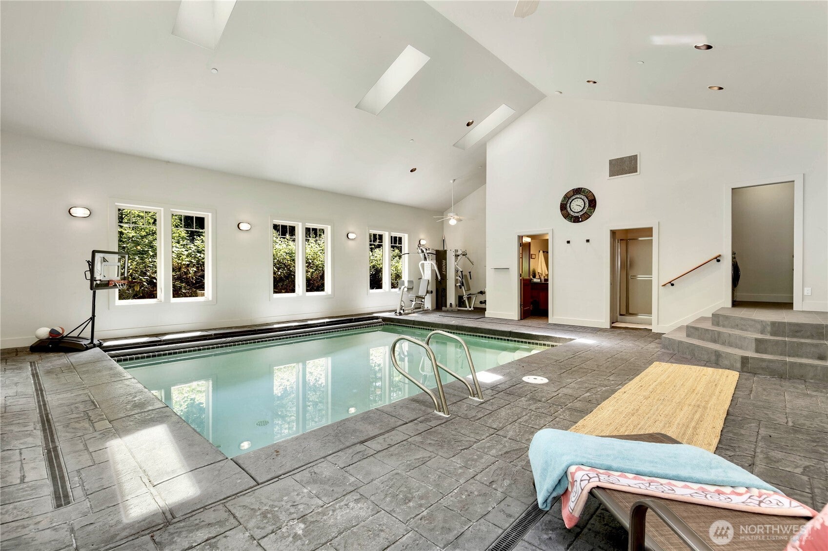 Carnation, Washington, 98014, United States, 3 Bedrooms Bedrooms, ,4 BathroomsBathrooms,Residential,Active,1945355