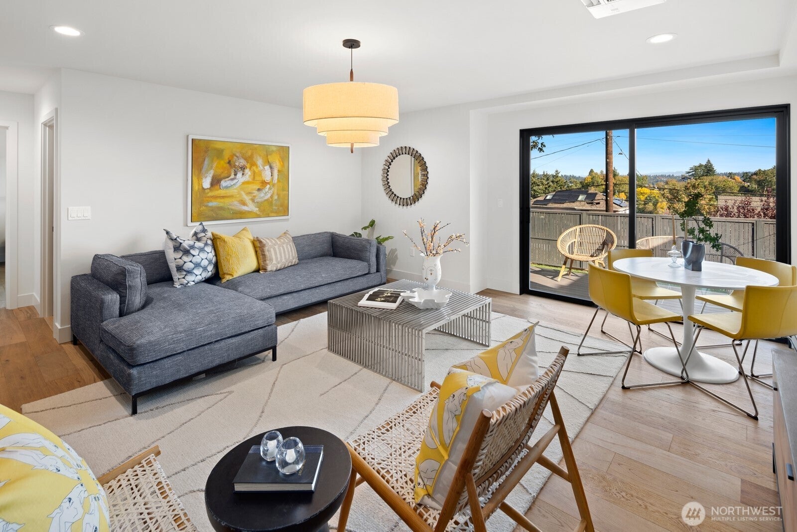 Seattle, Washington, 98118, United States, 6 Bedrooms Bedrooms, ,4 BathroomsBathrooms,Residential,Active,1965834