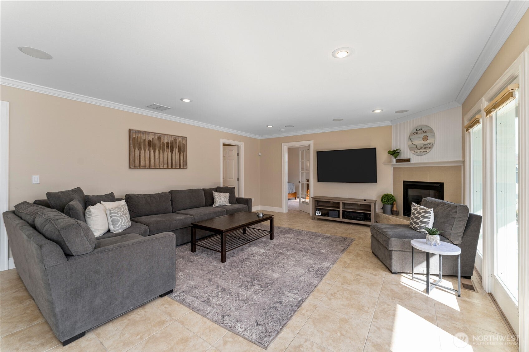 Manson, Washington, 98831, United States, 4 Bedrooms Bedrooms, ,4 BathroomsBathrooms,Residential,Active,1936117