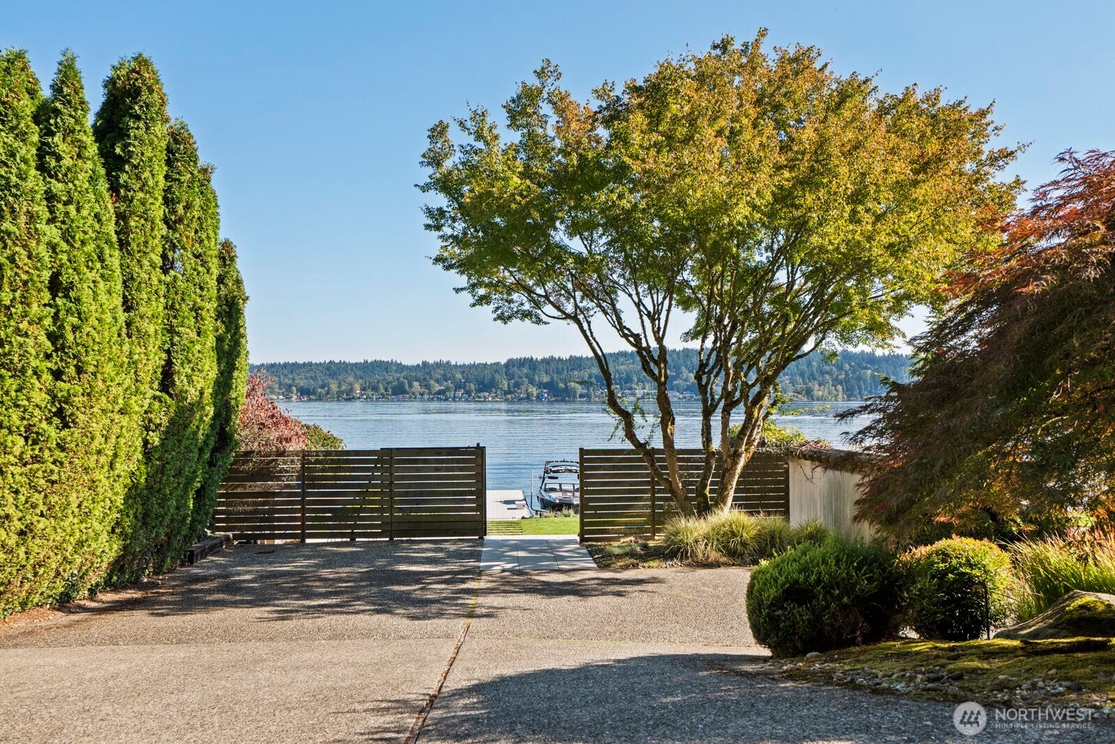 Bellevue, Washington, 98008, United States, 4 Bedrooms Bedrooms, ,5 BathroomsBathrooms,Residential,Active,1960111