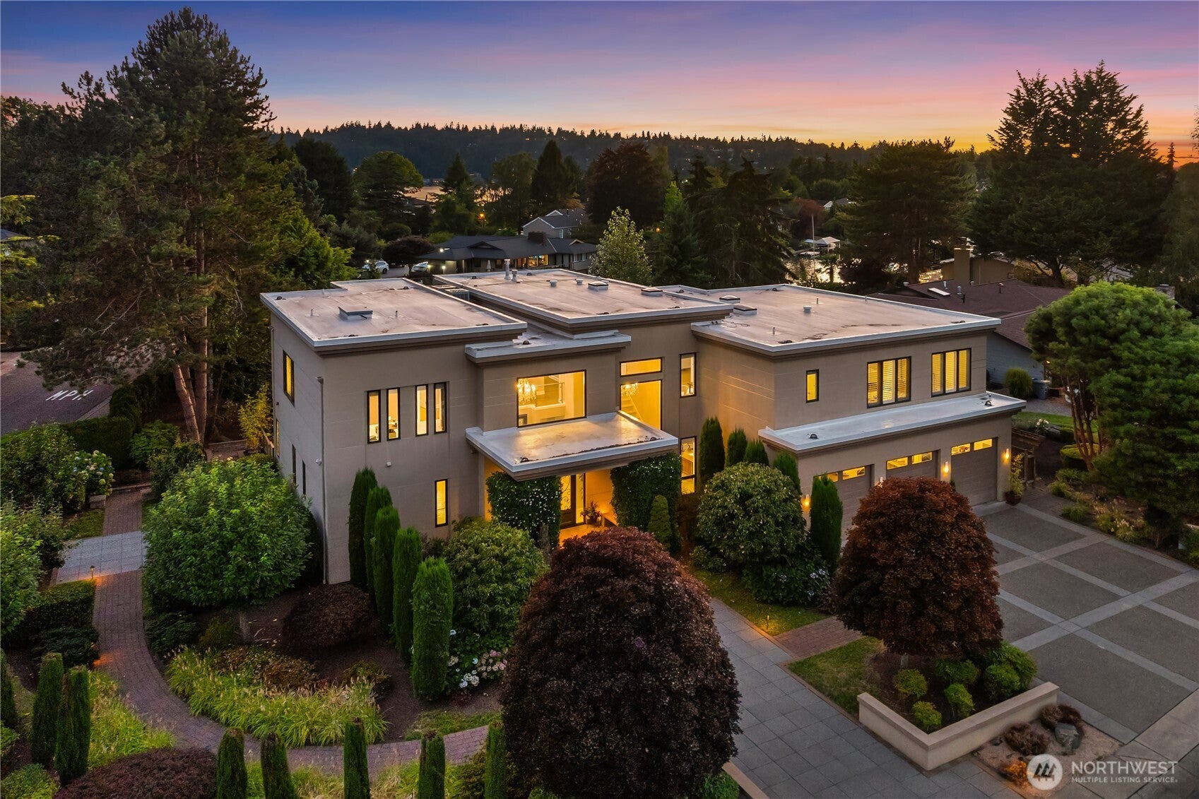 Bellevue, Washington, 98006, United States, 5 Bedrooms Bedrooms, ,8 BathroomsBathrooms,Residential,Active,1914795