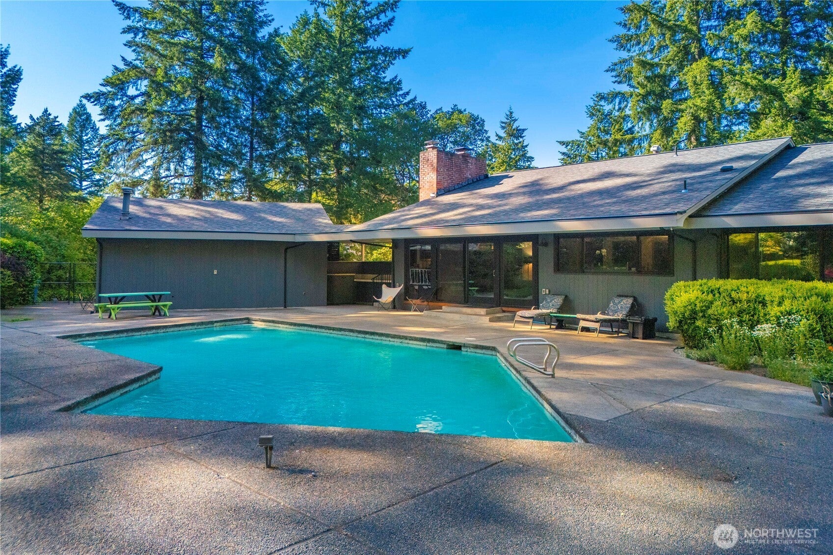 Lakewood, Washington, 98499, United States, ,3 BathroomsBathrooms,Residential,Active,1888516