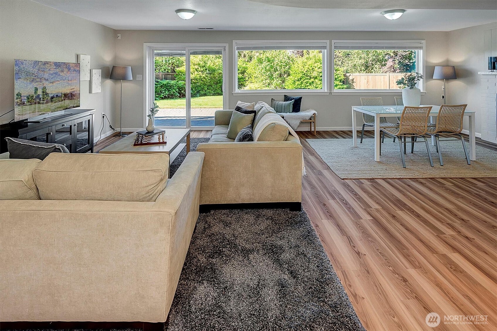 Shoreline, Washington, 98177, United States, 5 Bedrooms Bedrooms, ,3 BathroomsBathrooms,Residential,Active,1922341