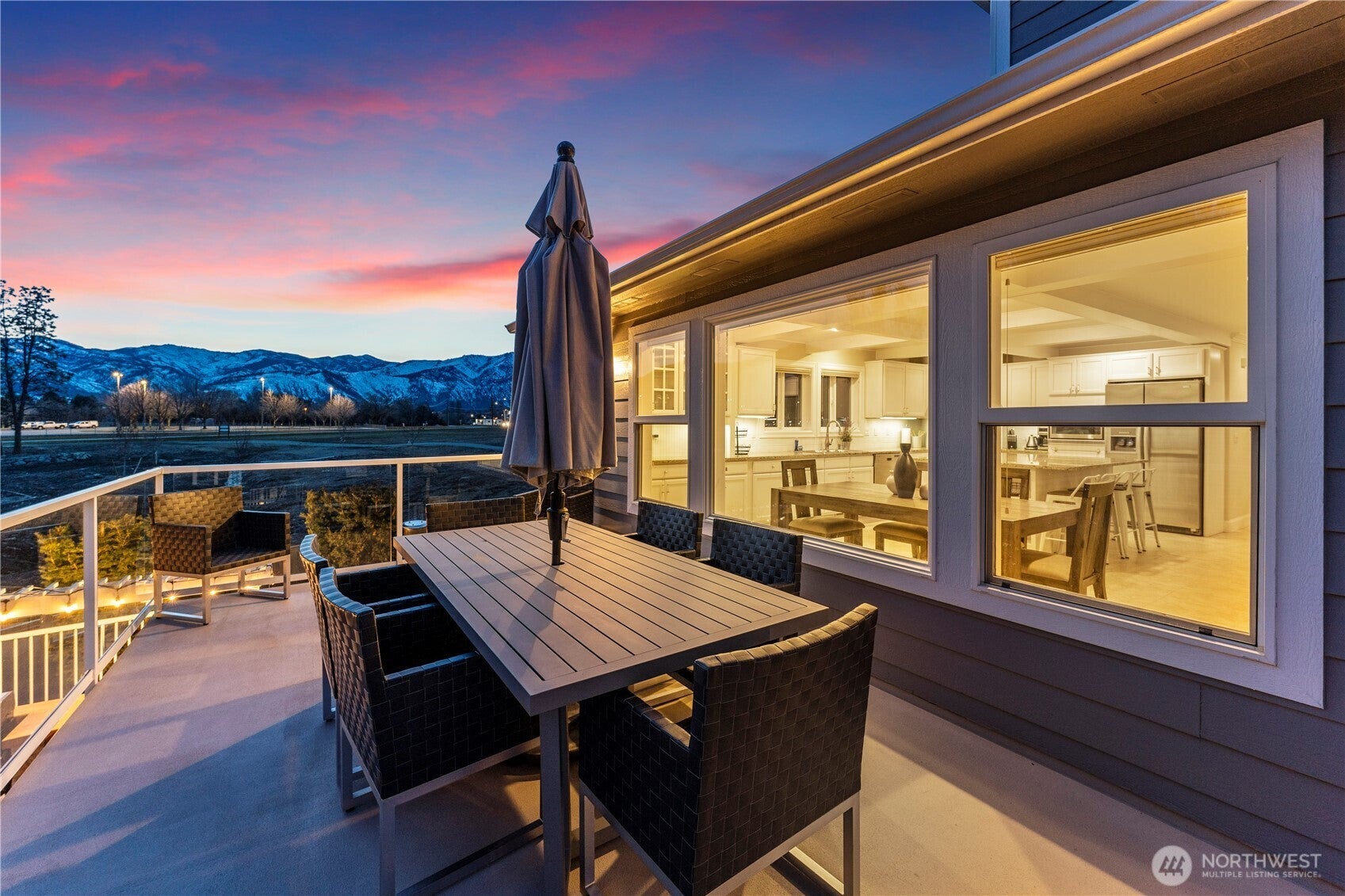 Manson, Washington, 98831, United States, 4 Bedrooms Bedrooms, ,4 BathroomsBathrooms,Residential,Active,1936117