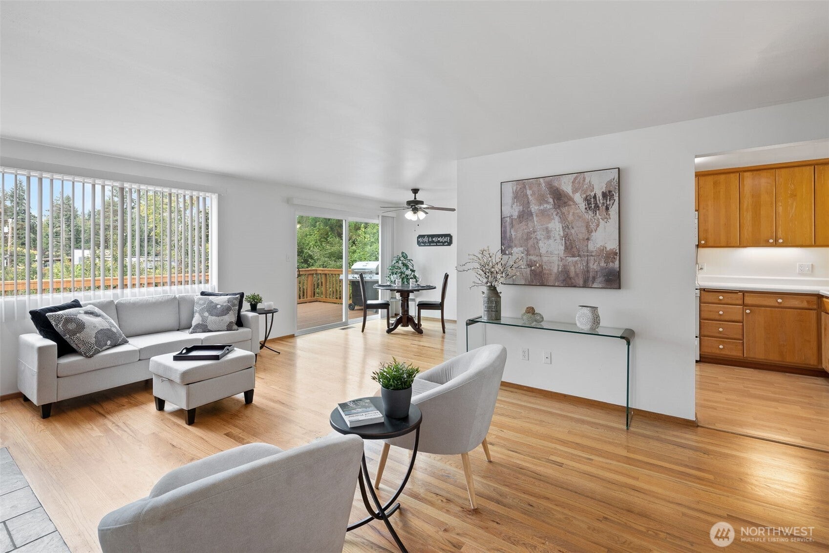 Bellevue, Washington, 98008, United States, 4 Bedrooms Bedrooms, ,2 BathroomsBathrooms,Residential,Active,1943800