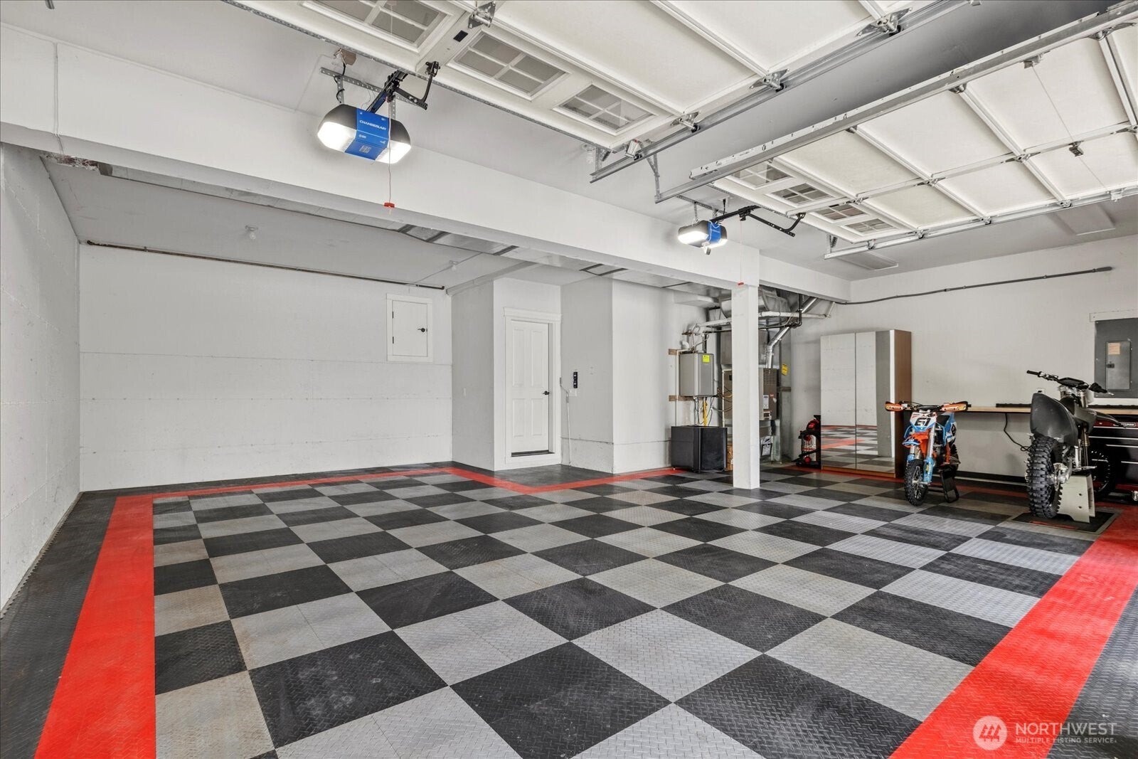 Newcastle, Washington, 98056, United States, 4 Bedrooms Bedrooms, ,3 BathroomsBathrooms,Residential,Active,1850683