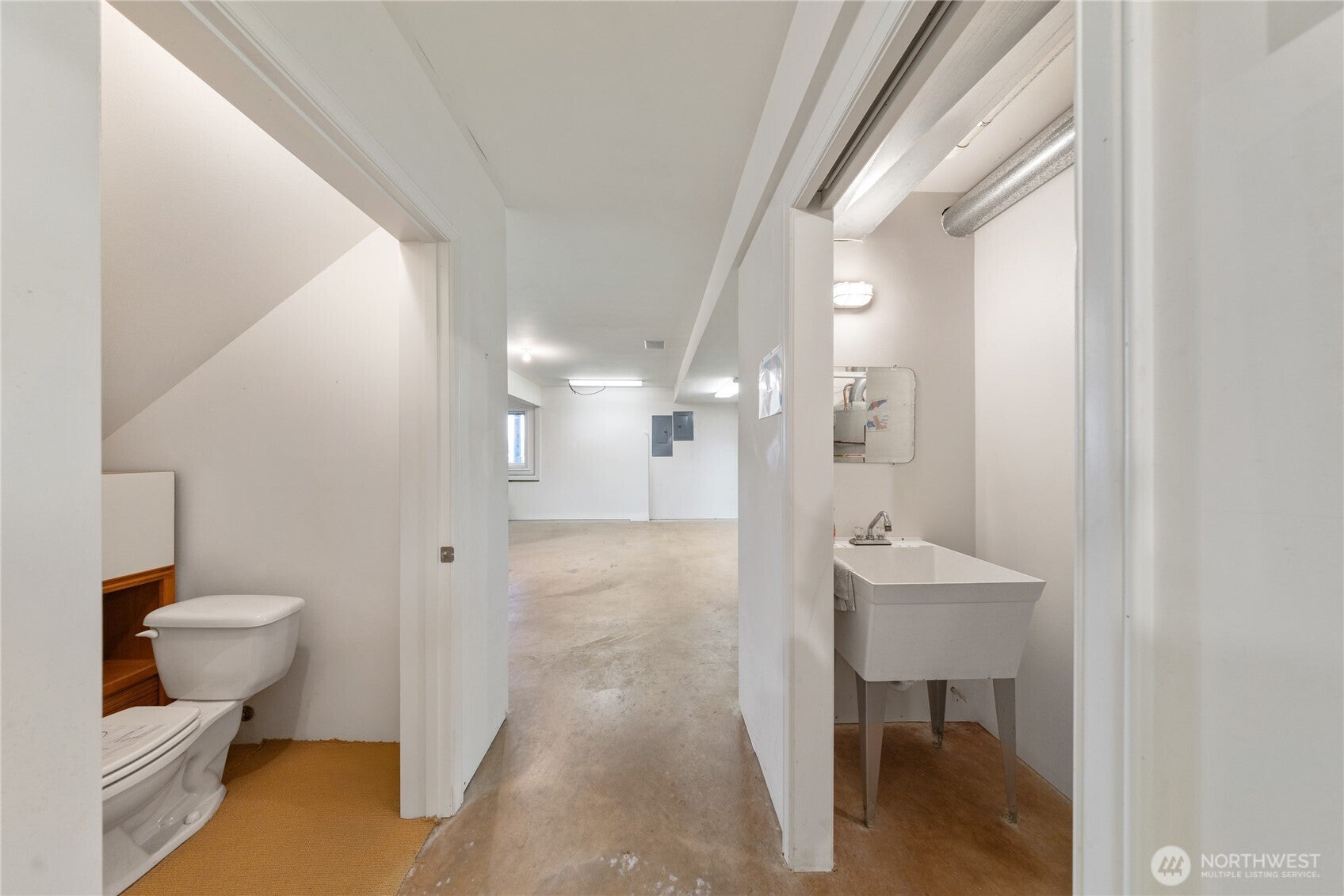 Oak Harbor, Washington, 98277, United States, 3 Bedrooms Bedrooms, ,2 BathroomsBathrooms,Residential,Active,2017073