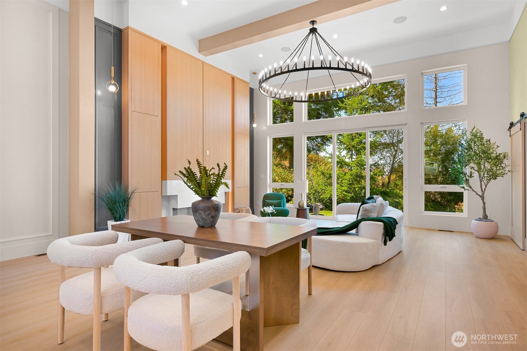 Anacortes, Washington, 98221, United States, 3 Bedrooms Bedrooms, ,4 BathroomsBathrooms,Residential,Active,1990672