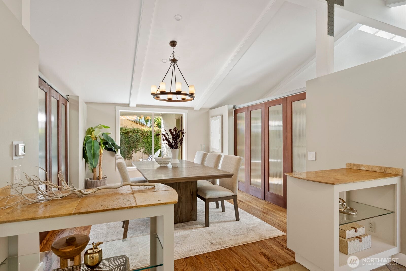 Seattle, Washington, 98136, United States, 4 Bedrooms Bedrooms, ,4 BathroomsBathrooms,Residential,Active,2013153