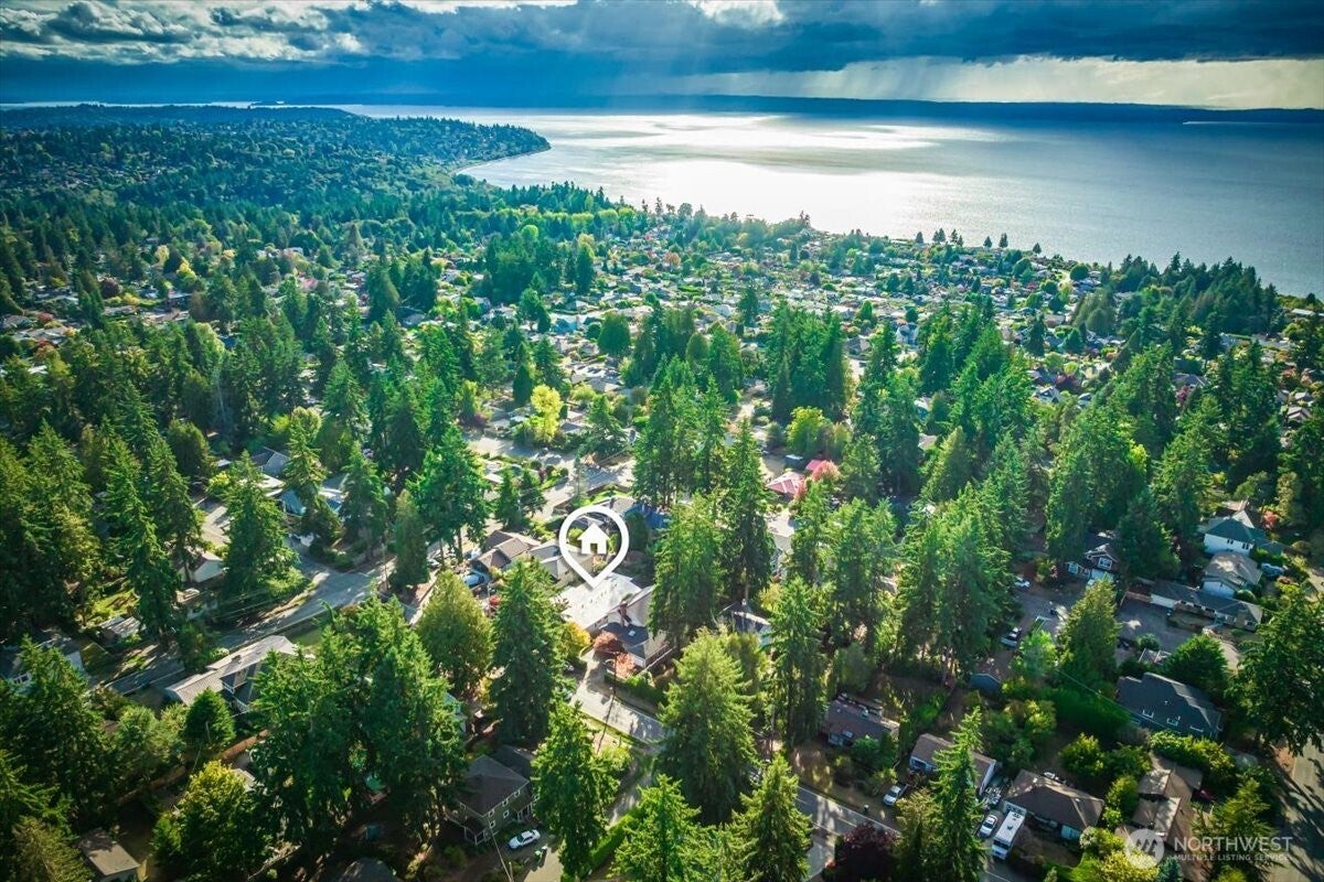 Seattle, Washington, 98177, United States, 4 Bedrooms Bedrooms, ,3 BathroomsBathrooms,Residential,Active,1953640