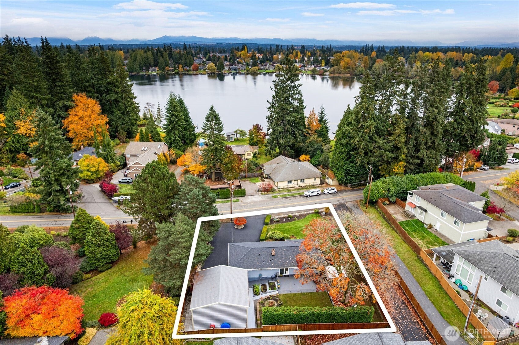 Lynnwood, Washington, 98087, United States, 3 Bedrooms Bedrooms, ,3 BathroomsBathrooms,Residential,Active,1987204