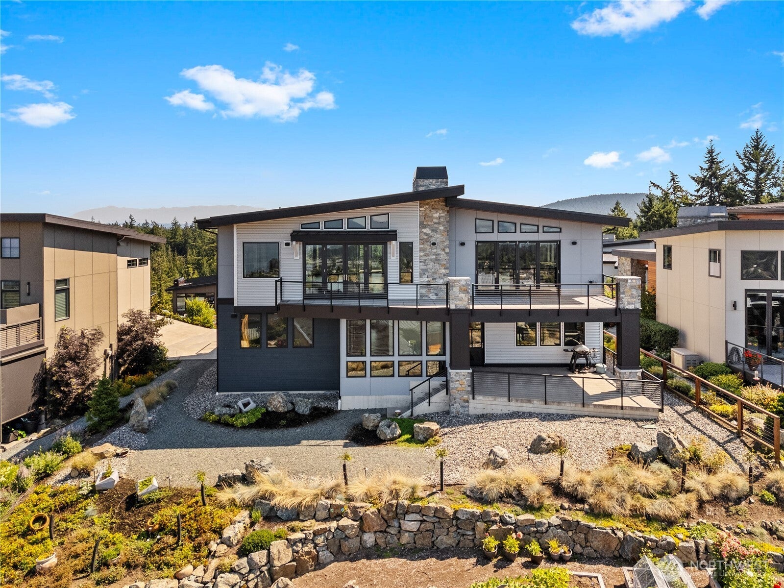 Anacortes, Washington, 98221, United States, 3 Bedrooms Bedrooms, ,3 BathroomsBathrooms,Residential,Active,1968386