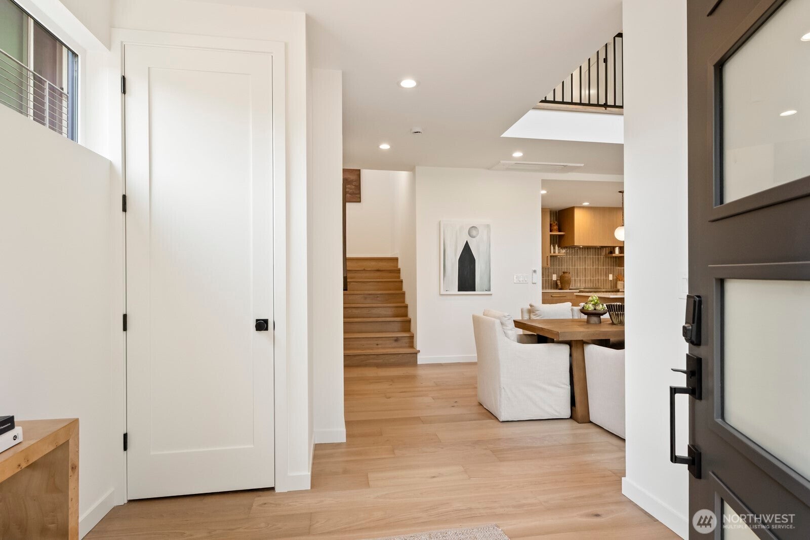 Seattle, Washington, 98116, United States, 4 Bedrooms Bedrooms, ,4 BathroomsBathrooms,Residential,Active,1944091