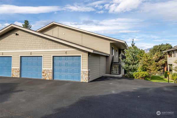 520 11TH ST NE APT 9, EAST WENATCHEE, WA 98802 - Image 1