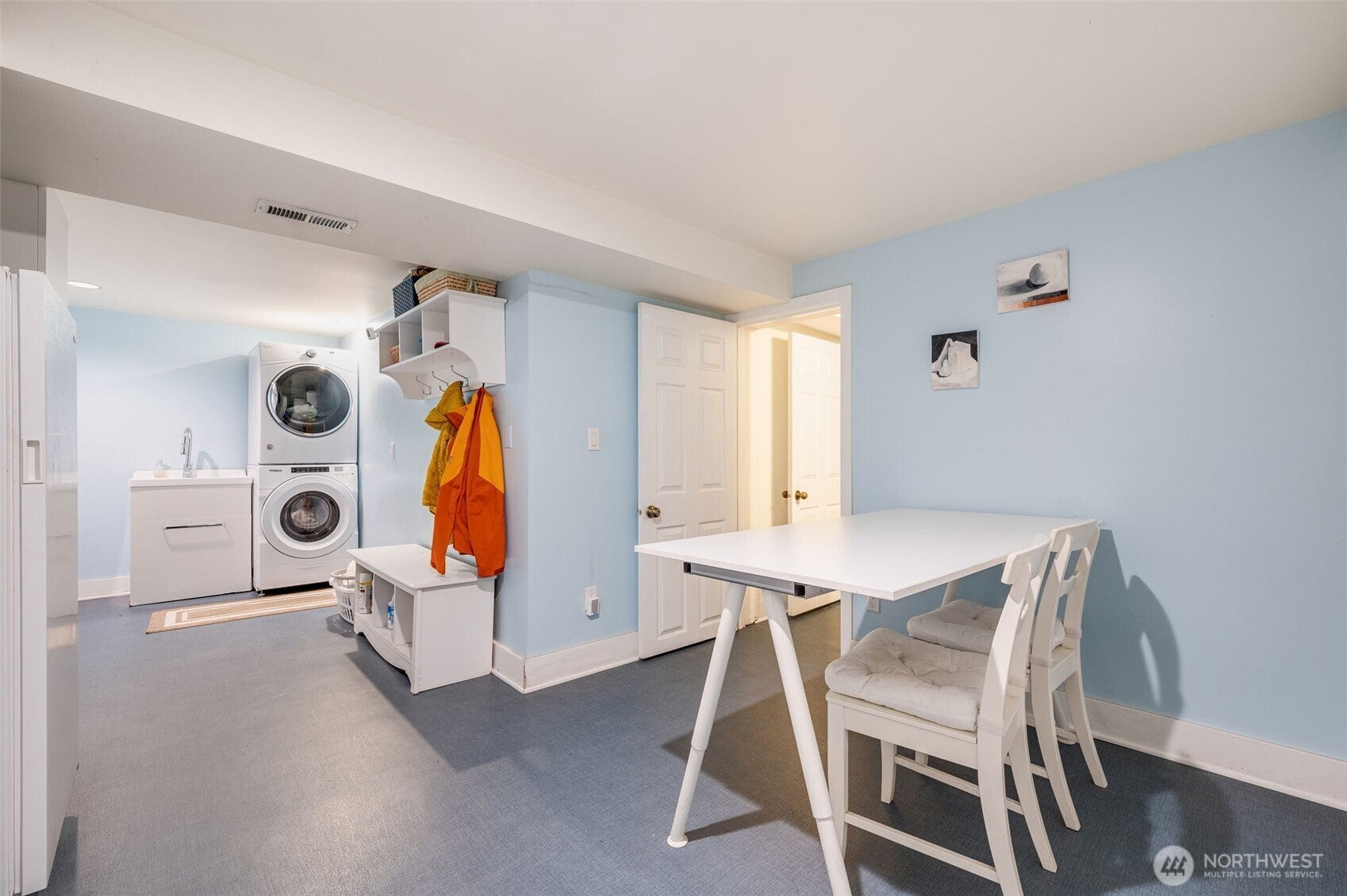 Seattle, Washington, 98144, United States, 5 Bedrooms Bedrooms, ,4 BathroomsBathrooms,Residential,Active,1936447