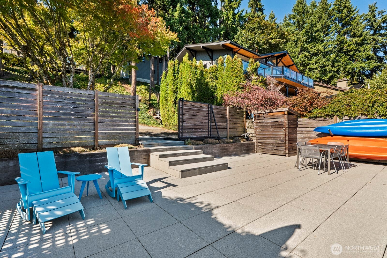 Bellevue, Washington, 98008, United States, 4 Bedrooms Bedrooms, ,5 BathroomsBathrooms,Residential,Active,1960111