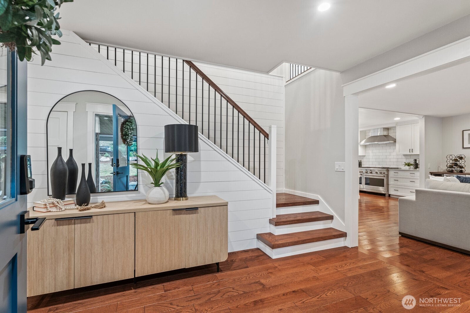 Woodinville, Washington, 98077, United States, 4 Bedrooms Bedrooms, ,4 BathroomsBathrooms,Residential,Active,2001351