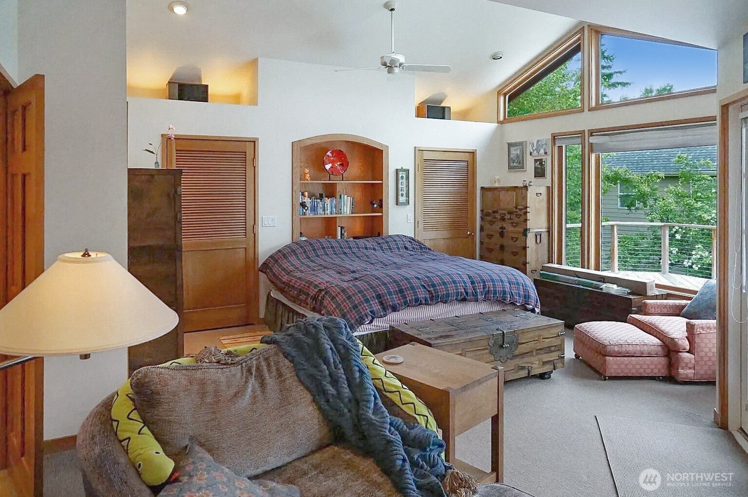 Bellevue, Washington, 98004, United States, 3 Bedrooms Bedrooms, ,2 BathroomsBathrooms,Residential,Active,1876689