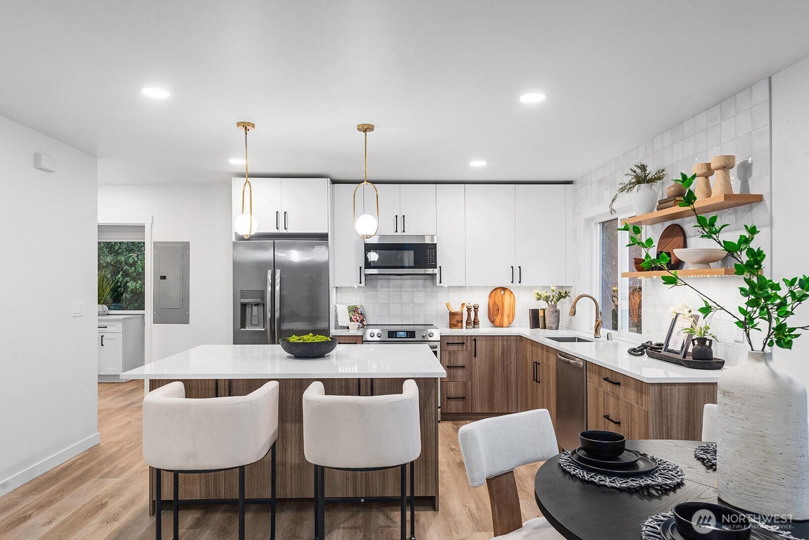 Seattle, Washington, 98125, United States, 4 Bedrooms Bedrooms, ,4 BathroomsBathrooms,Residential,Active,1988448