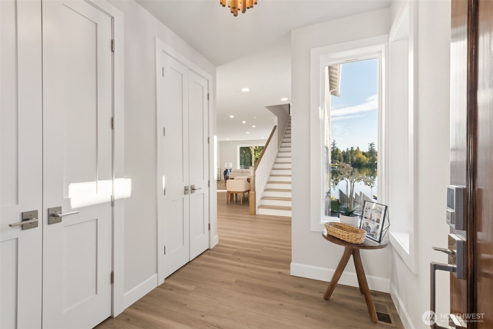 Maple Valley, Washington, 98038, United States, 4 Bedrooms Bedrooms, ,4 BathroomsBathrooms,Residential,Active,1965803