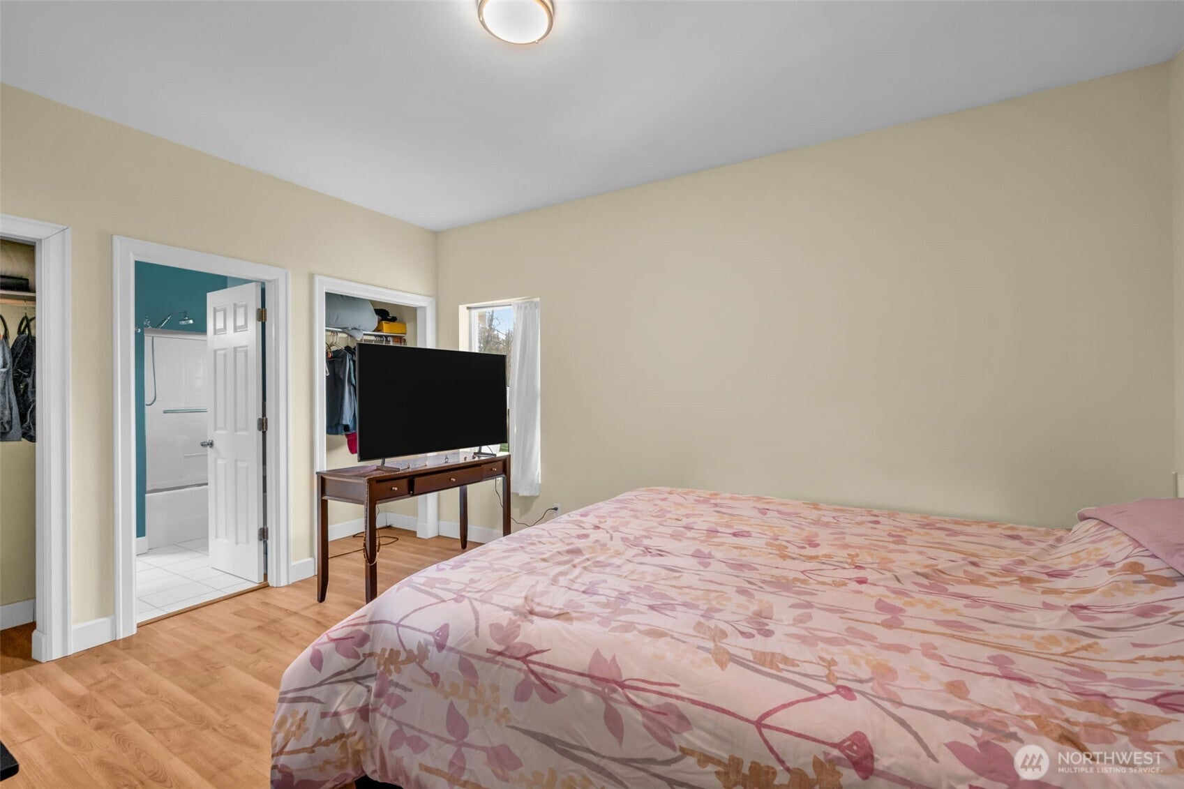 Mount Vernon, Washington, 98274, United States, 4 Bedrooms Bedrooms, ,3 BathroomsBathrooms,Residential,Active,2010914