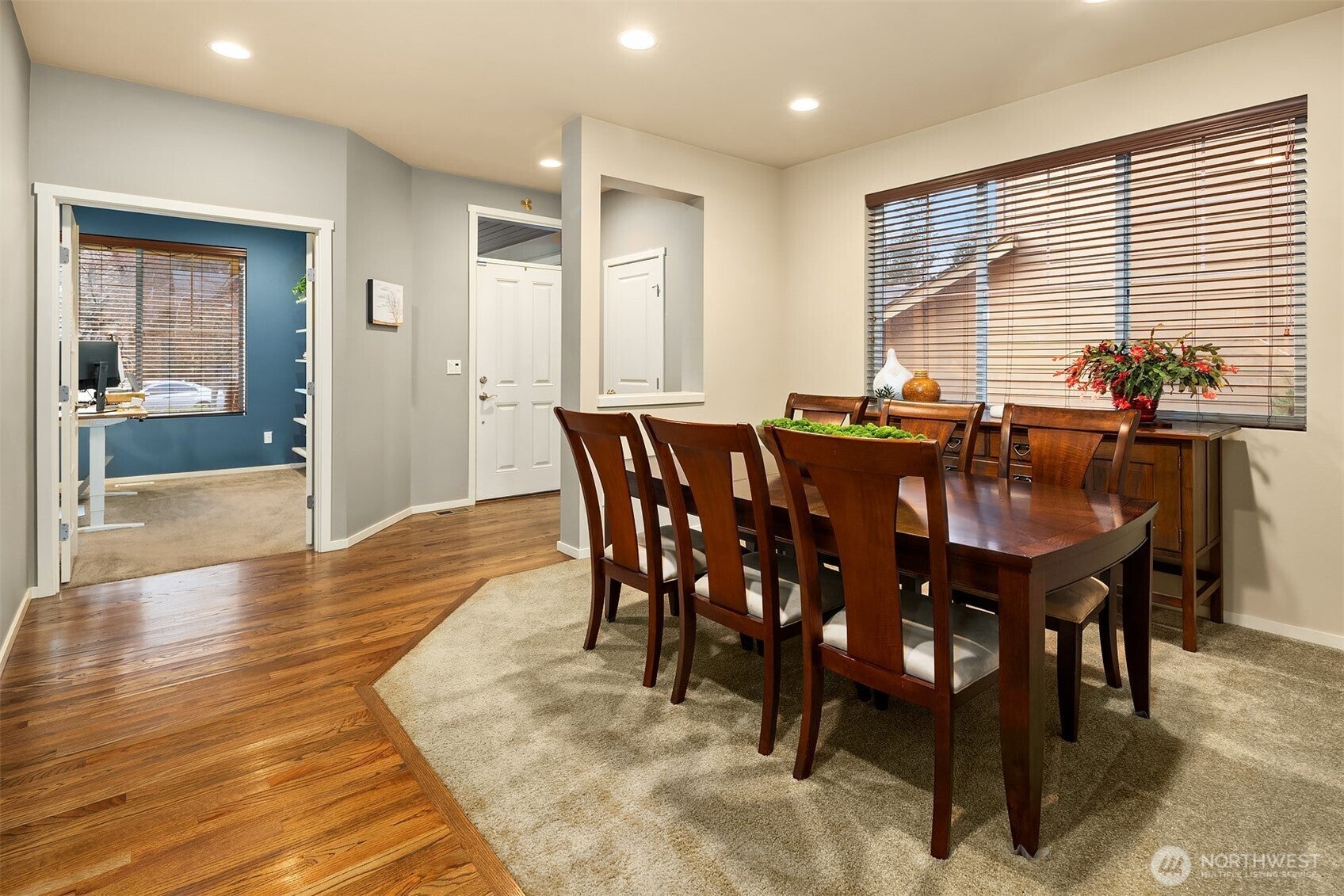 Snoqualmie, Washington, 98065, United States, 5 Bedrooms Bedrooms, ,3 BathroomsBathrooms,Residential,Active,1990623