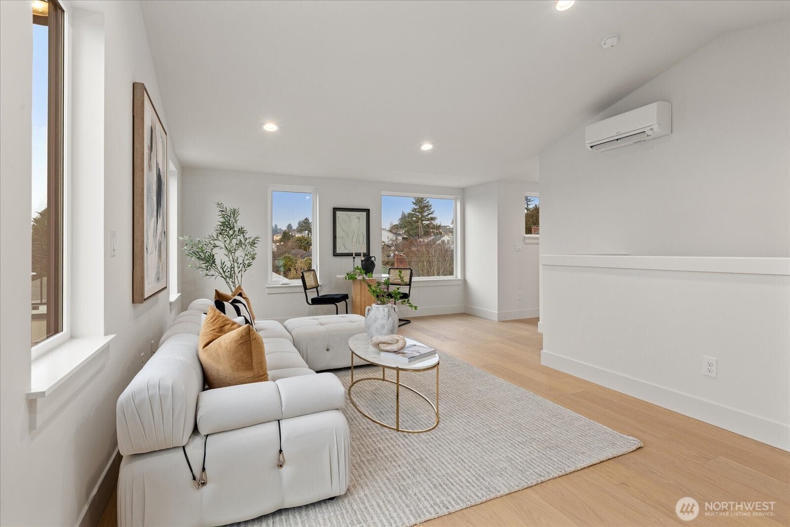 Seattle, Washington, 98107, United States, 4 Bedrooms Bedrooms, ,4 BathroomsBathrooms,Residential,Active,2008283