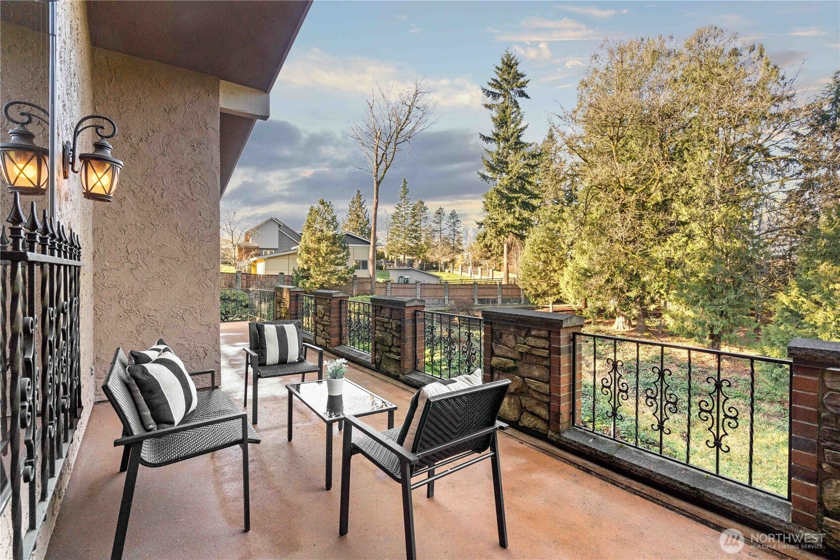 Auburn, Washington, 98092, United States, 3 Bedrooms Bedrooms, ,4 BathroomsBathrooms,Residential,Active,2011442