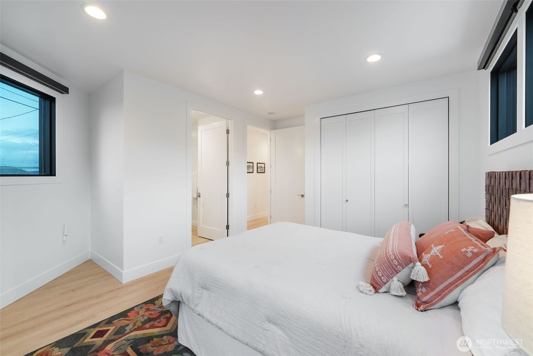 Tacoma, Washington, 98465, United States, 3 Bedrooms Bedrooms, ,4 BathroomsBathrooms,Residential,Active,1844266