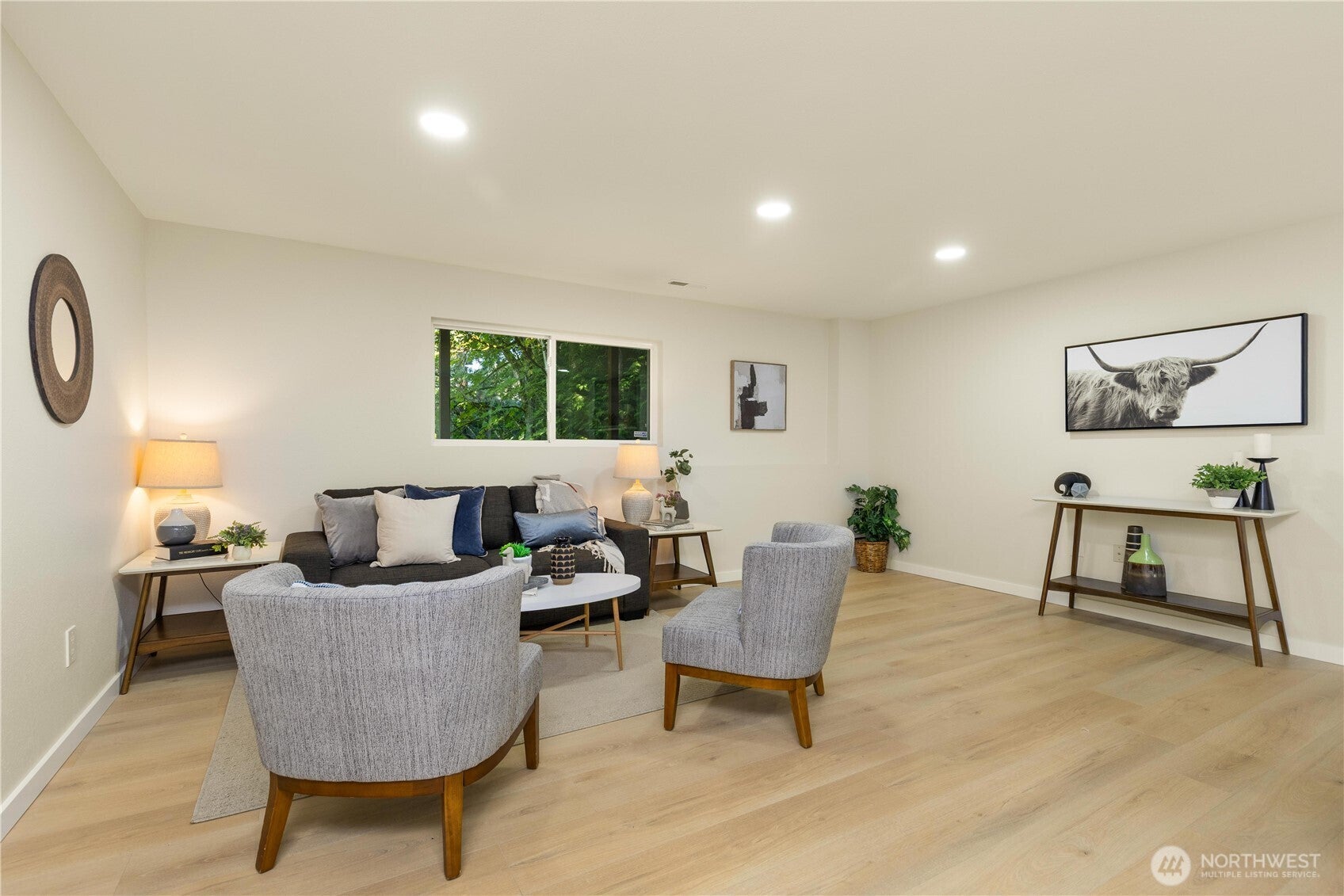 Woodinville, Washington, 98072, United States, 4 Bedrooms Bedrooms, ,3 BathroomsBathrooms,Residential,Active,1952507