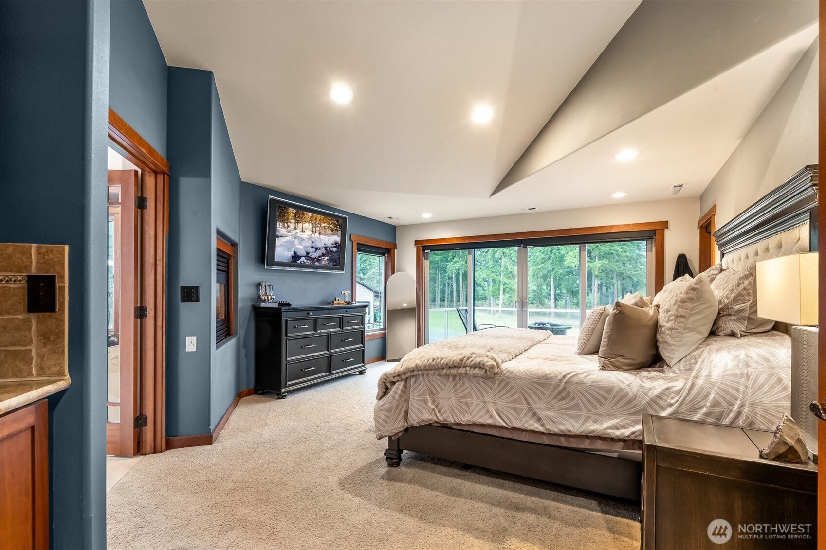 Roy, Washington, 98580, United States, 5 Bedrooms Bedrooms, ,5 BathroomsBathrooms,Residential,Contingent,2007210