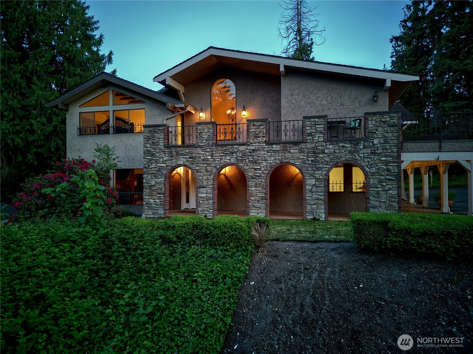 Auburn, Washington, 98092, United States, 3 Bedrooms Bedrooms, ,5 BathroomsBathrooms,Residential,Active,1843465