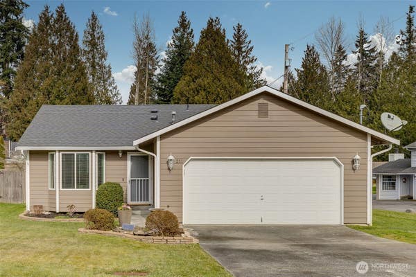 211 105TH ST SE, EVERETT, WA 98208, photo 1 of 20
