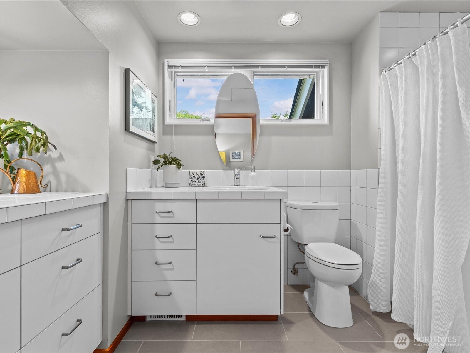 Kirkland, Washington, 98033, United States, ,3 BathroomsBathrooms,Residential,Pending,1852749