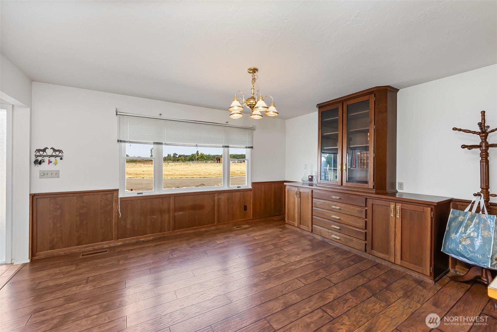 Sequim, Washington, 98382, United States, 3 Bedrooms Bedrooms, ,4 BathroomsBathrooms,Residential,Active,1871579