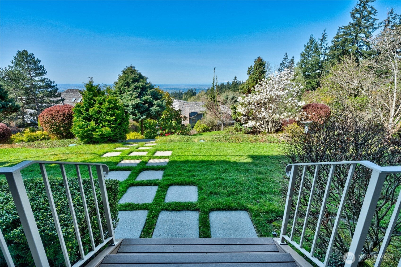 Bellevue, Washington, 98006, United States, 5 Bedrooms Bedrooms, ,6 BathroomsBathrooms,Residential,Active,1871218