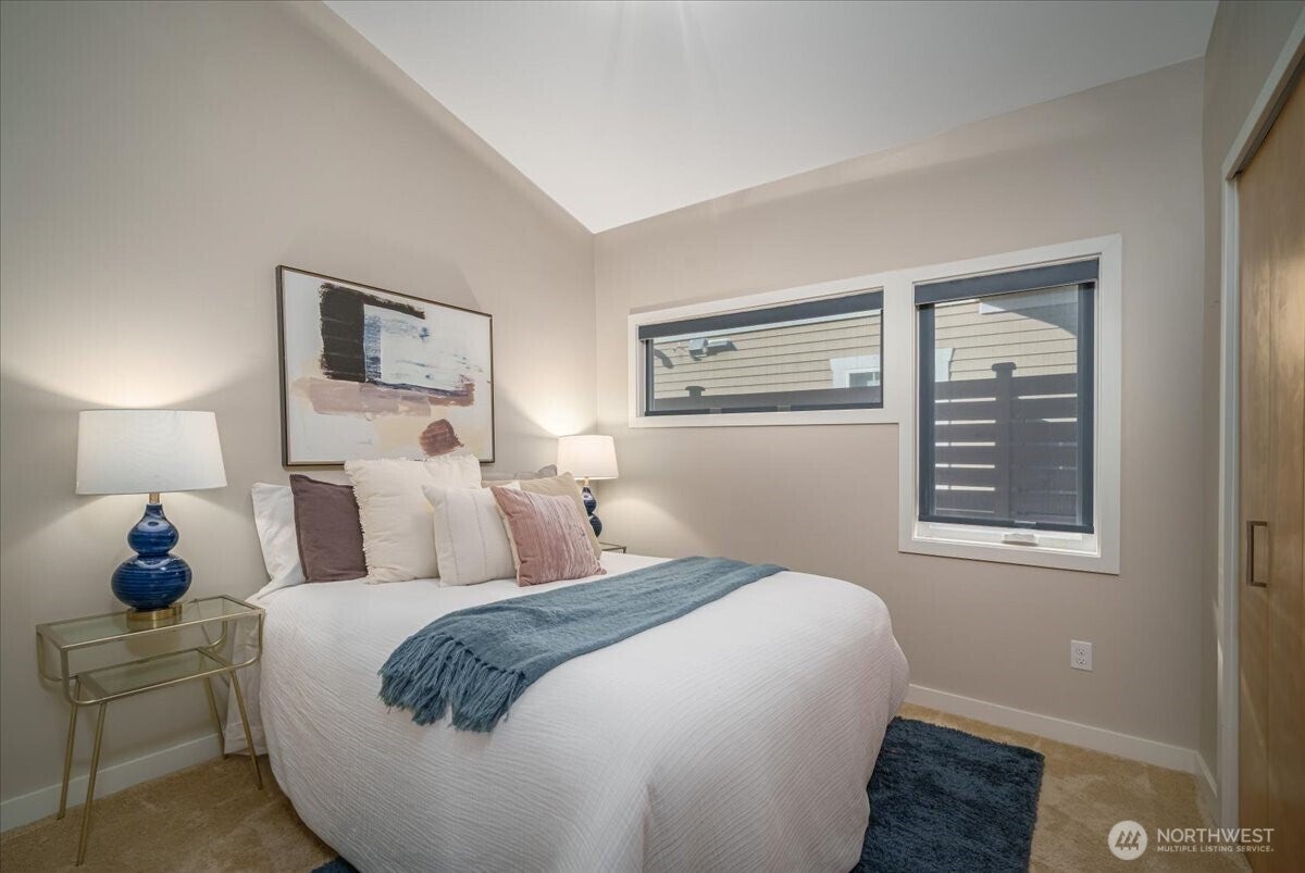 Seattle, Washington, 98177, United States, 4 Bedrooms Bedrooms, ,3 BathroomsBathrooms,Residential,Active,1953640