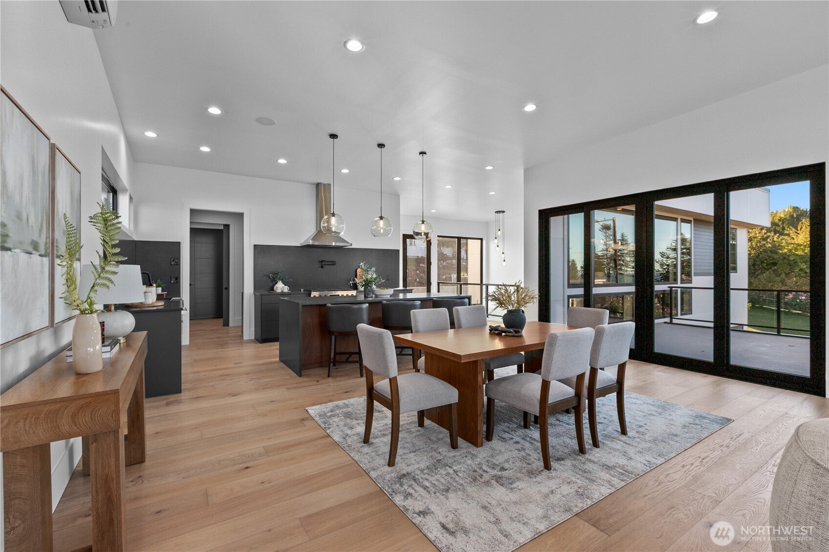 Blaine, Washington, 98230, United States, 3 Bedrooms Bedrooms, ,5 BathroomsBathrooms,Residential,Active,1986880