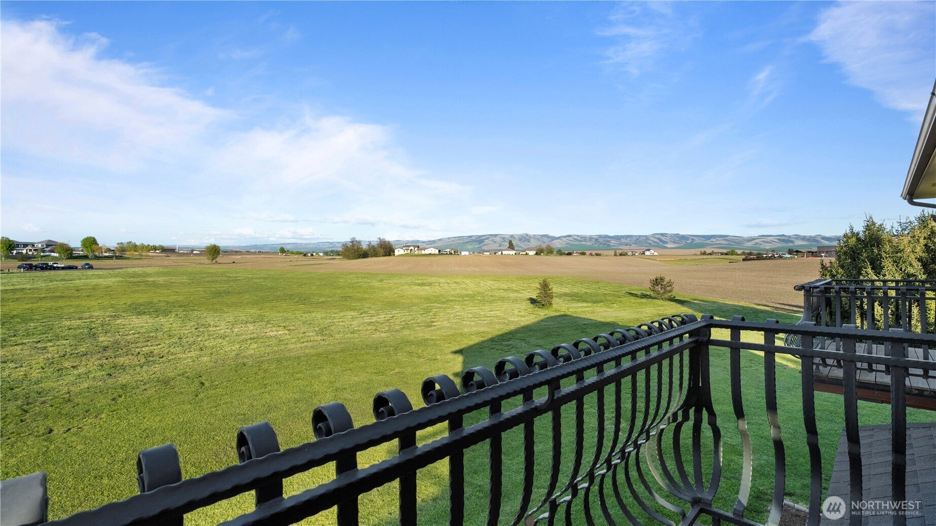 Walla Walla, Washington, 99362, United States, 6 Bedrooms Bedrooms, ,5 BathroomsBathrooms,Residential,Active,1787145