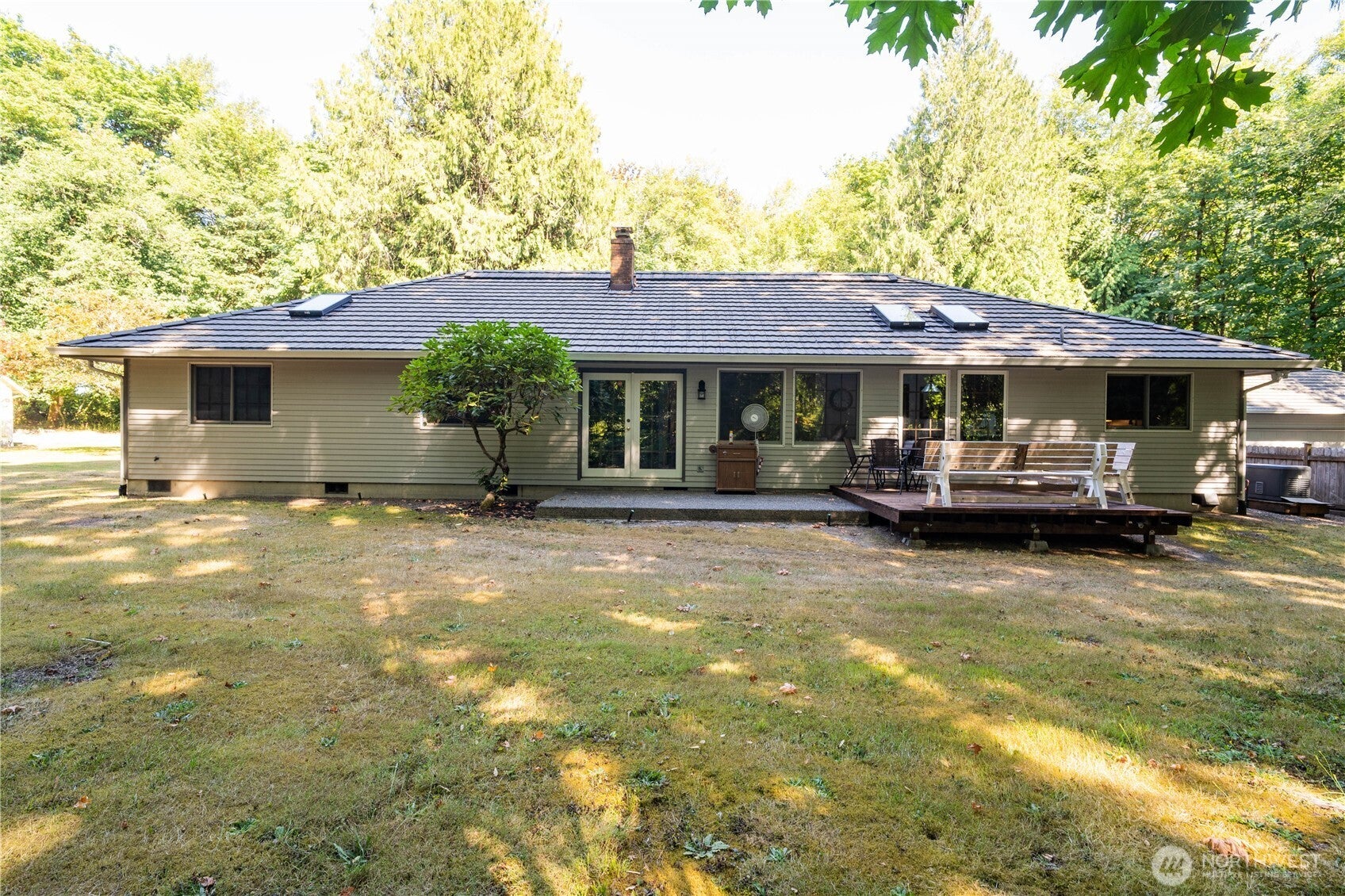 Olympia, Washington, 98516, United States, 3 Bedrooms Bedrooms, ,3 BathroomsBathrooms,Residential,Active,1945848