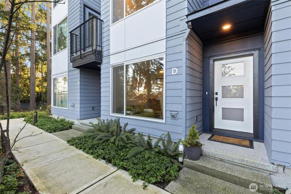 2126 N 147TH ST UNIT D, SHORELINE, WA 98133, photo 1 of 35