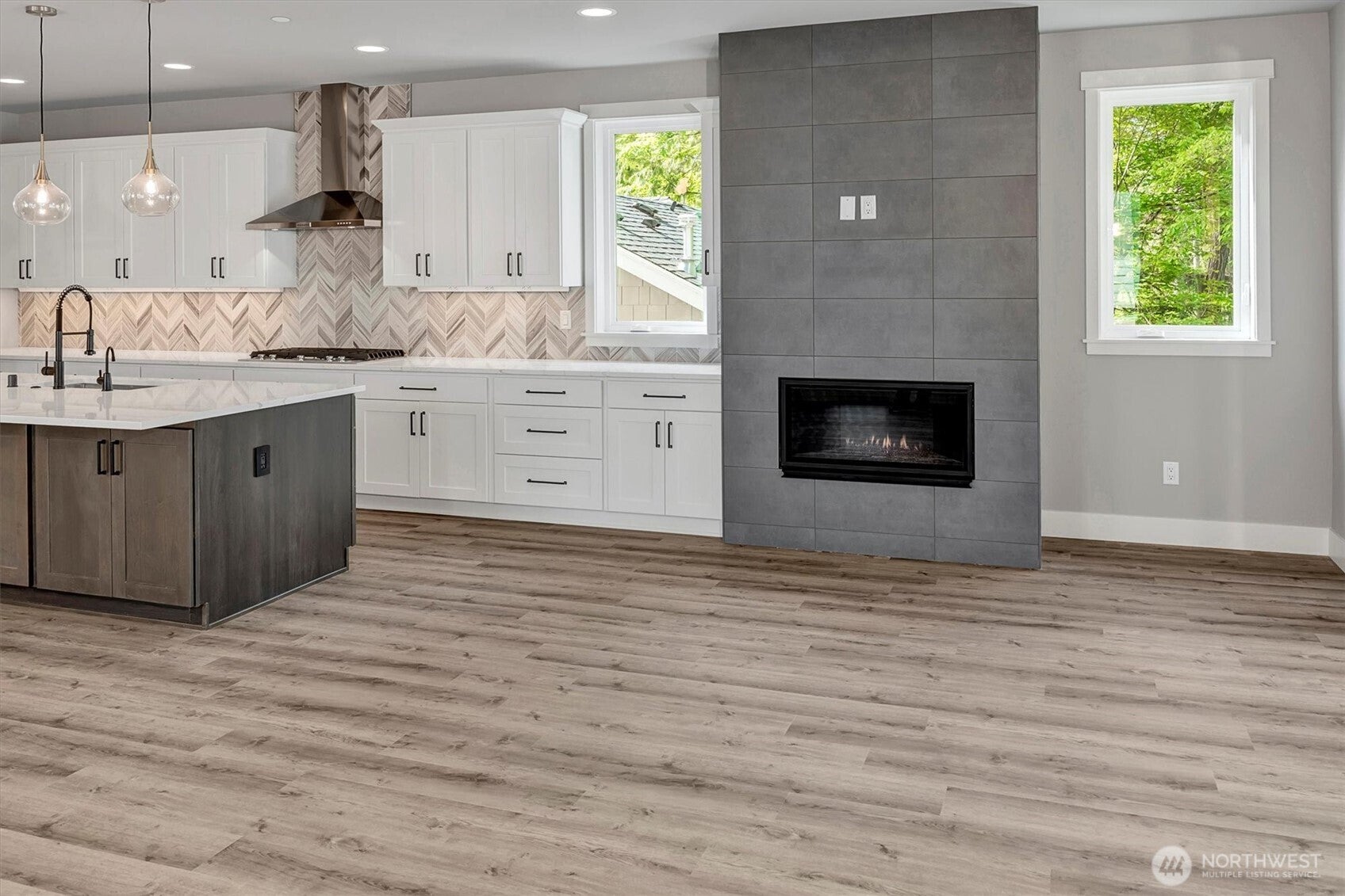 Sammamish, Washington, 98074, United States, 4 Bedrooms Bedrooms, ,4 BathroomsBathrooms,Residential,Active,1886848