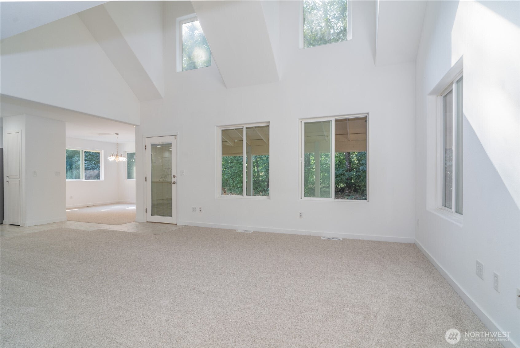 Lacey, Washington, 98516, United States, 4 Bedrooms Bedrooms, ,3 BathroomsBathrooms,Residential,Active,2008328