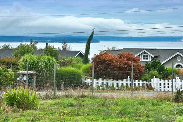 2024 MATTHEW ST, COUPEVILLE, WA 98239 - Image 1