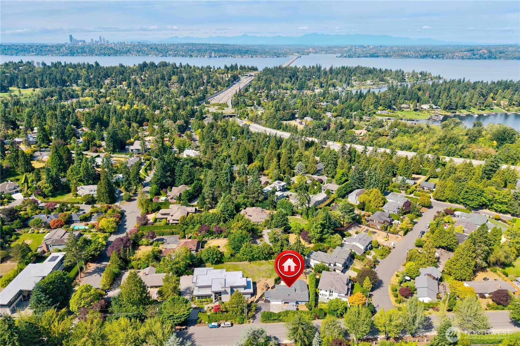 Clyde Hill, Washington, 98004, United States, 3 Bedrooms Bedrooms, ,1 BathroomBathrooms,Residential,Active,1922311