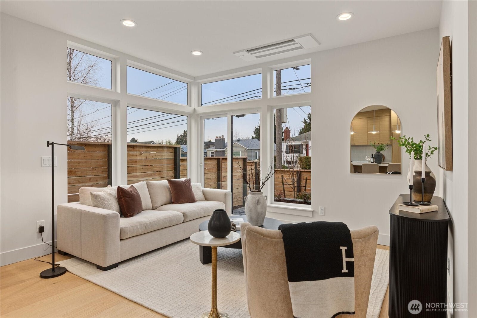 Seattle, Washington, 98107, United States, 4 Bedrooms Bedrooms, ,4 BathroomsBathrooms,Residential,Active,2008283